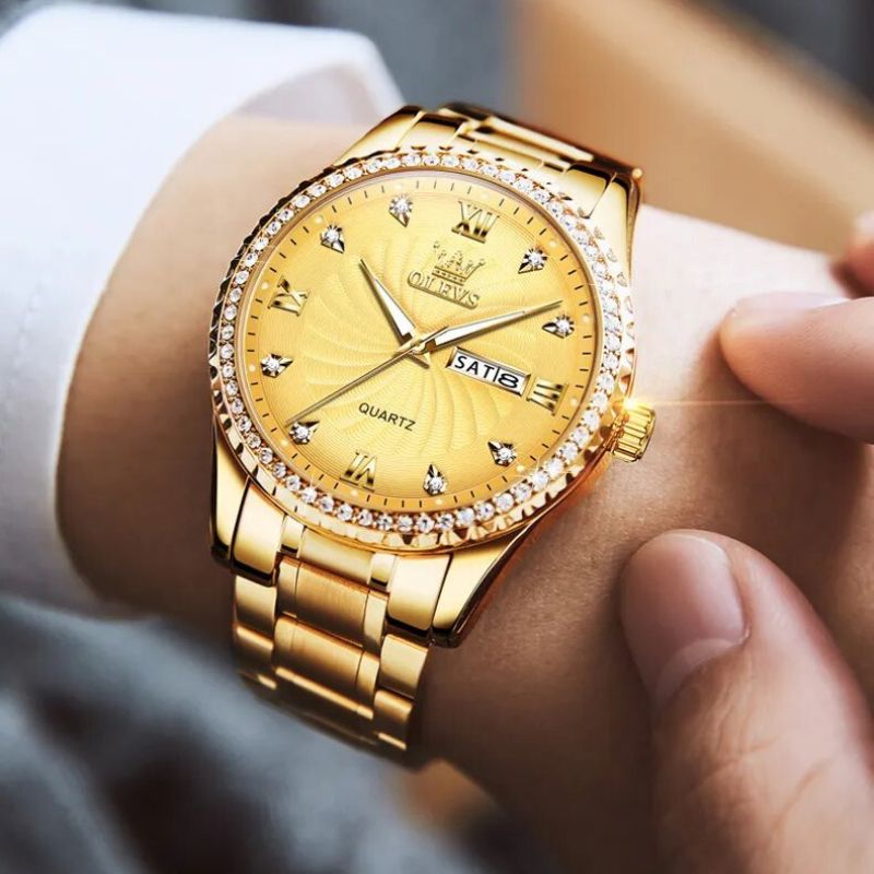 Herrenuhr mit Kristall-Lünette